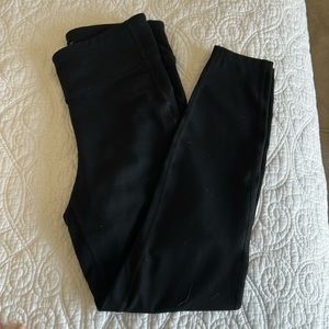 XS GAPFIT women’s mid rise legging- Black